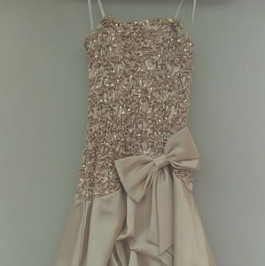 Dress size 7/8